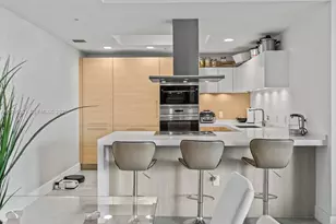 17111 Biscayne Blvd, North Miami Beach, FL 33160 - Photo 7