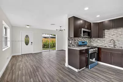 6250 NW 14th St, Sunrise, FL 33313 - Photo 11