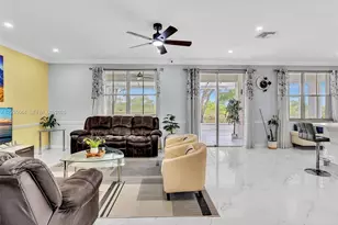 1581 Winterberry Ln, Weston, FL 33327 - Photo 9