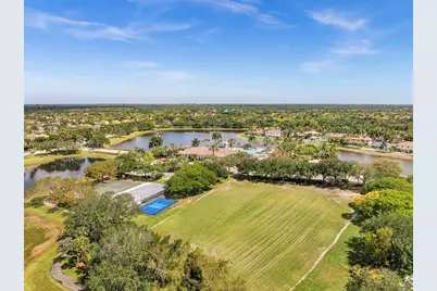 1581 Winterberry Ln, Weston, FL 33327 - Photo 71