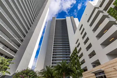 16385 Biscayne Blvd #1805, North Miami Beach, FL 33160 - Photo 1