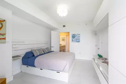 16385 Biscayne Blvd #1805, North Miami Beach, FL 33160 - Photo 17