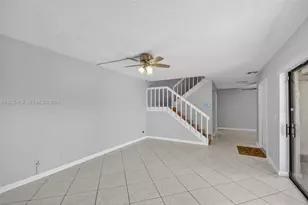 1534 Forest Lakes Cir, West Palm Beach, FL 33406 - Photo 11