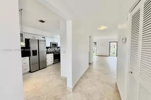 1415 SW 110th Way, Davie, FL 33324 - Photo 5