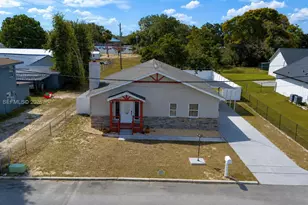 208 Center St, Other City - In The State Of Florida, FL 33823 - Photo 1