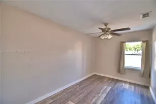 208 Center St, Other City - In The State Of Florida, FL 33823 - Photo 11
