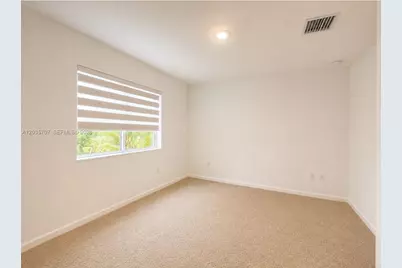 2459 SE 10th St #2459, Homestead, FL 33035 - Photo 5