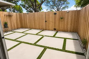 2459 SE 10th St, Homestead, FL 33035 - Photo 5