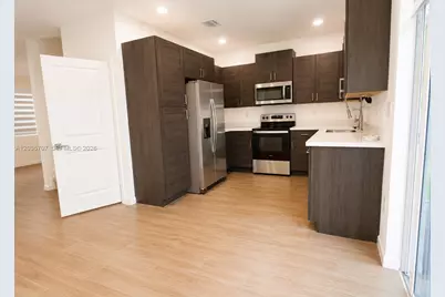 2459 SE 10th St #2459, Homestead, FL 33035 - Photo 1