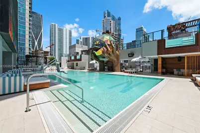 20 NE 11th Street #2410, Miami, FL 33132 - Photo 9