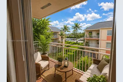 18840 NW 57th Ave #302, Hialeah, FL 33015 - Photo 7