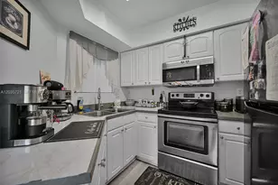 8255 SW 152nd Ave, Miami, FL 33193 - Photo 17