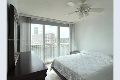 121 Golden Isles Dr #904, Hallandale Beach, FL 33009 - Photo 5