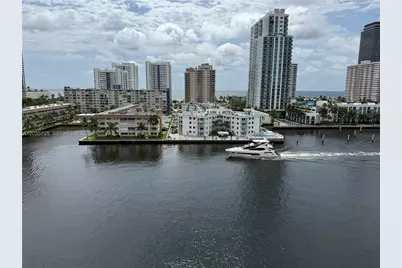 121 Golden Isles Dr #904, Hallandale Beach, FL 33009 - Photo 15