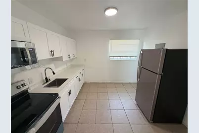 6345 N Miami Ave #FRONT, Miami, FL 33150 - Photo 5