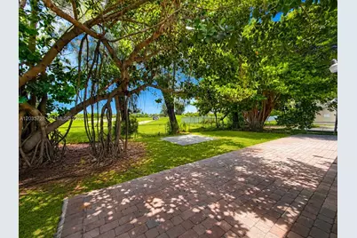 401 S Shore Dr, Miami Beach, FL 33141 - Photo 11