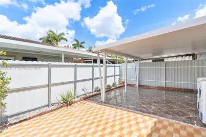 11432 NW 87th Pl #11432, Hialeah Gardens, FL 33018 - Photo 31