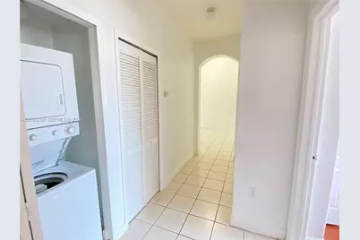 1658 SE 28th Ct #201, Homestead, FL 33035 - Photo 13