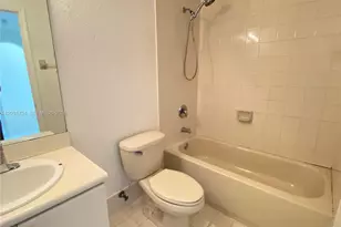 1658 SE 28th Ct, Homestead, FL 33035 - Photo 11