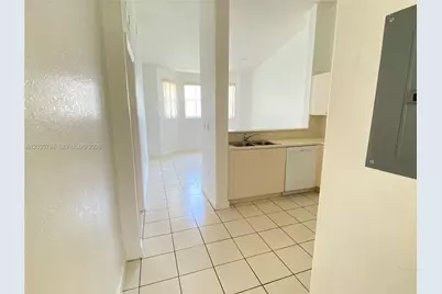 1658 SE 28th Ct #201, Homestead, FL 33035 - Photo 15
