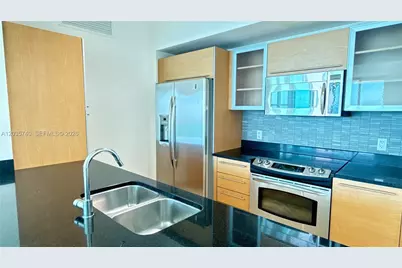 950 Brickell Bay Dr #3411, Miami, FL 33131 - Photo 5
