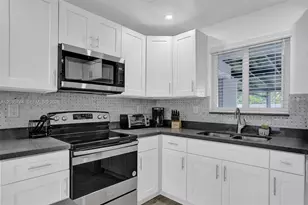 310 NE 162nd St, Miami, FL 33162 - Photo 17