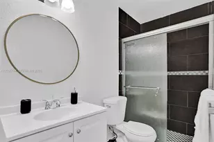 310 NE 162nd St, Miami, FL 33162 - Photo 11