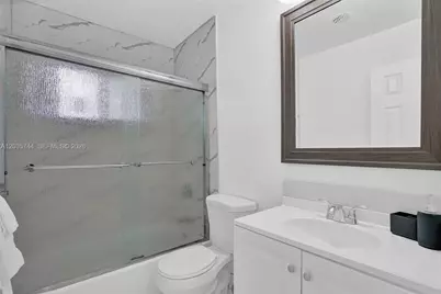 310 NE 162nd St, Miami, FL 33162 - Photo 15