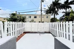 444 NW 84th St, Miami, FL 33150 - Photo 9