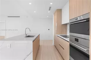 2411 Laguna Cir, North Miami, FL 33181 - Photo 7