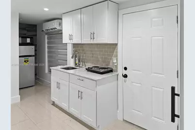 960 NE 146th St, North Miami, FL 33161 - Photo 35