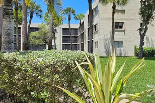 8075 SW 107th Ave, Miami, FL 33173 - Photo 57