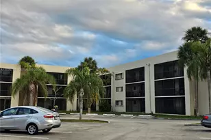 8075 SW 107th Ave, Miami, FL 33173 - Photo 7