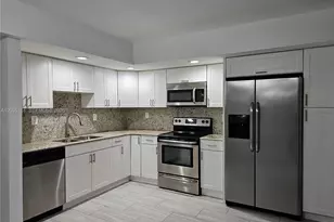 8075 SW 107th Ave, Miami, FL 33173 - Photo 31