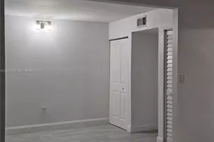 8075 SW 107th Ave, Miami, FL 33173 - Photo 29