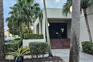 8075 SW 107th Ave, Miami, FL 33173 - Photo 35