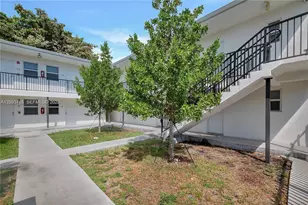 1710 NW 1st Ct, Miami, FL 33136 - Photo 13