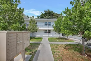 1710 NW 1st Ct, Miami, FL 33136 - Photo 11