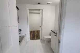 120 SW 8th Ave, Miami, FL 33130 - Photo 9