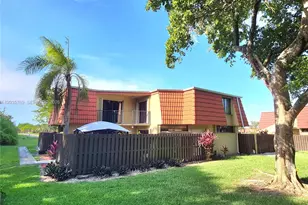 23106 Oxford Pl, Boca Raton, FL 33433 - Photo 1