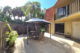 23106 Oxford Pl, Boca Raton, FL 33433 - Photo 3