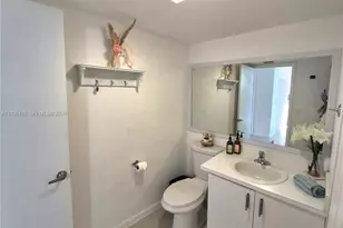 23106 Oxford Pl, Boca Raton, FL 33433 - Photo 13