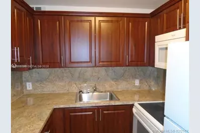 4848 NW 24th Ct #202, Lauderdale Lakes, FL 33313 - Photo 7