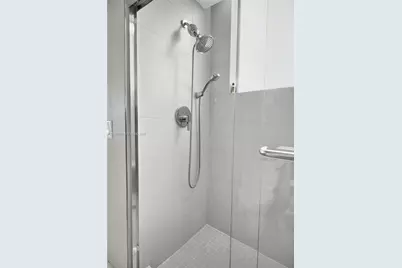 7751 NW 107th Ave #701, Doral, FL 33178 - Photo 25