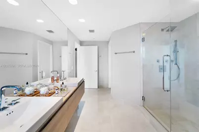 17111 Biscayne Blvd #307, North Miami Beach, FL 33160 - Photo 13