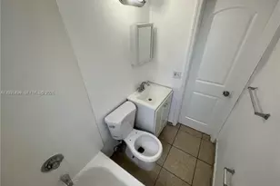 420 NW 10th St, Miami, FL 33136 - Photo 9