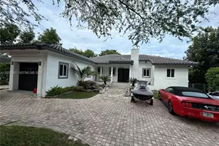 12885 SW 77th Ave, Pinecrest, FL 33156 - Photo 1