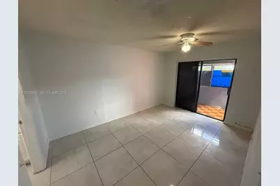 6675 W 4th Ave #402, Hialeah, FL 33012 - Photo 5
