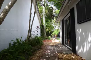 10857 SW 132nd Cir Ct, Miami, FL 33186 - Photo 27