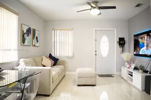 3520 NW 99th St, Miami, FL 33147 - Photo 15